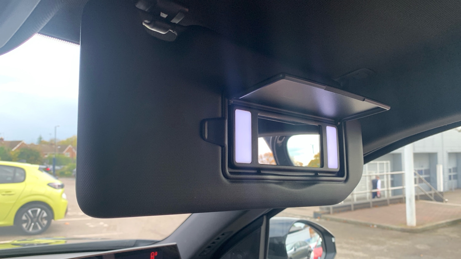 Used Peugeot 5008 2025 for sale - 76190386: Photo 36