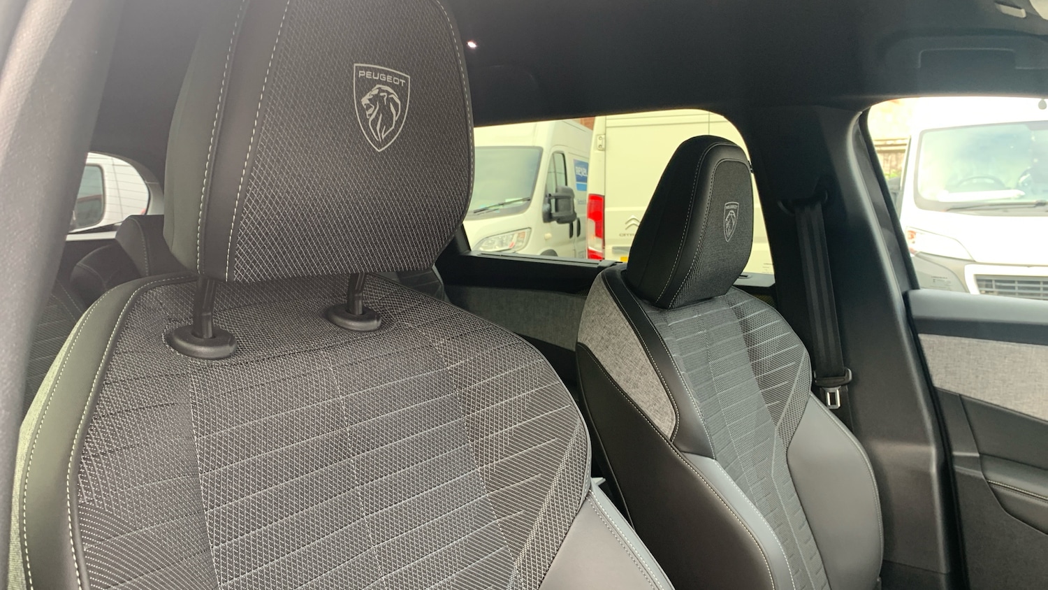 Used Peugeot 5008 2025 for sale - 76190386: Photo 39