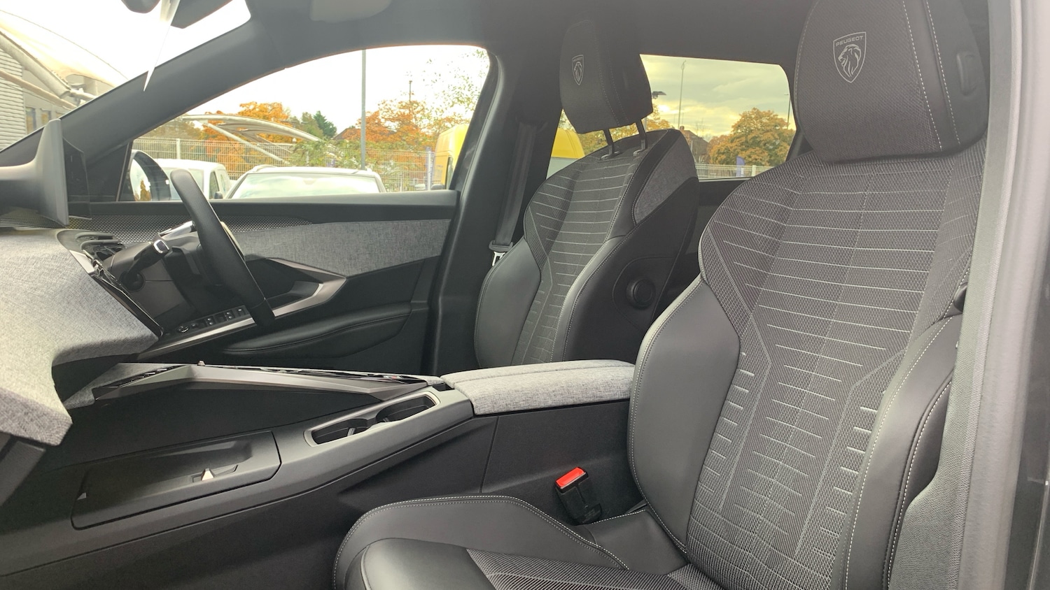 Used Peugeot 5008 2025 for sale - 76190386: Photo 51