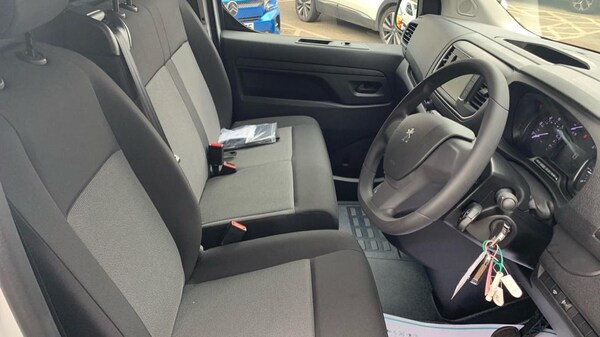 Used Peugeot Expert 2023 for sale - 74384938: Photo 5