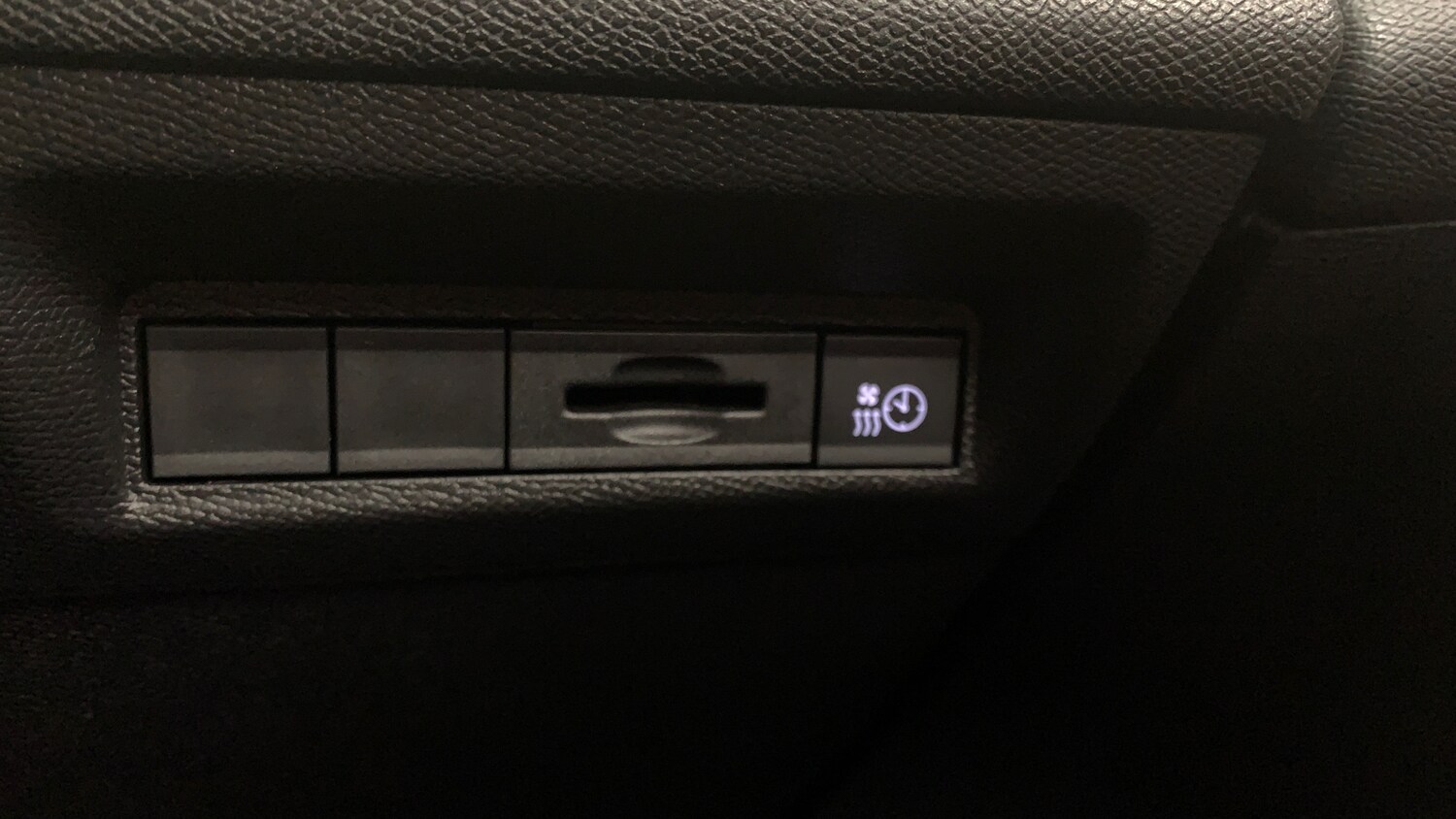 Used Peugeot 308 SW 2024 for sale - 76840350: Photo 21