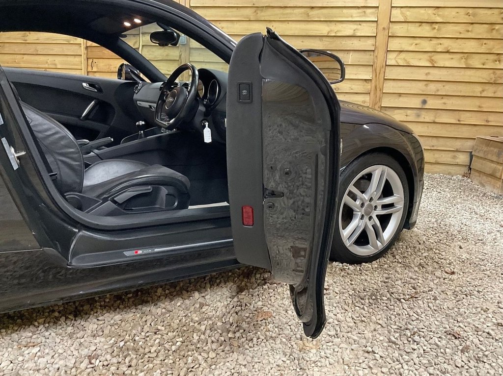 Used Audi TT 2013 for sale - 77276089: Photo 14