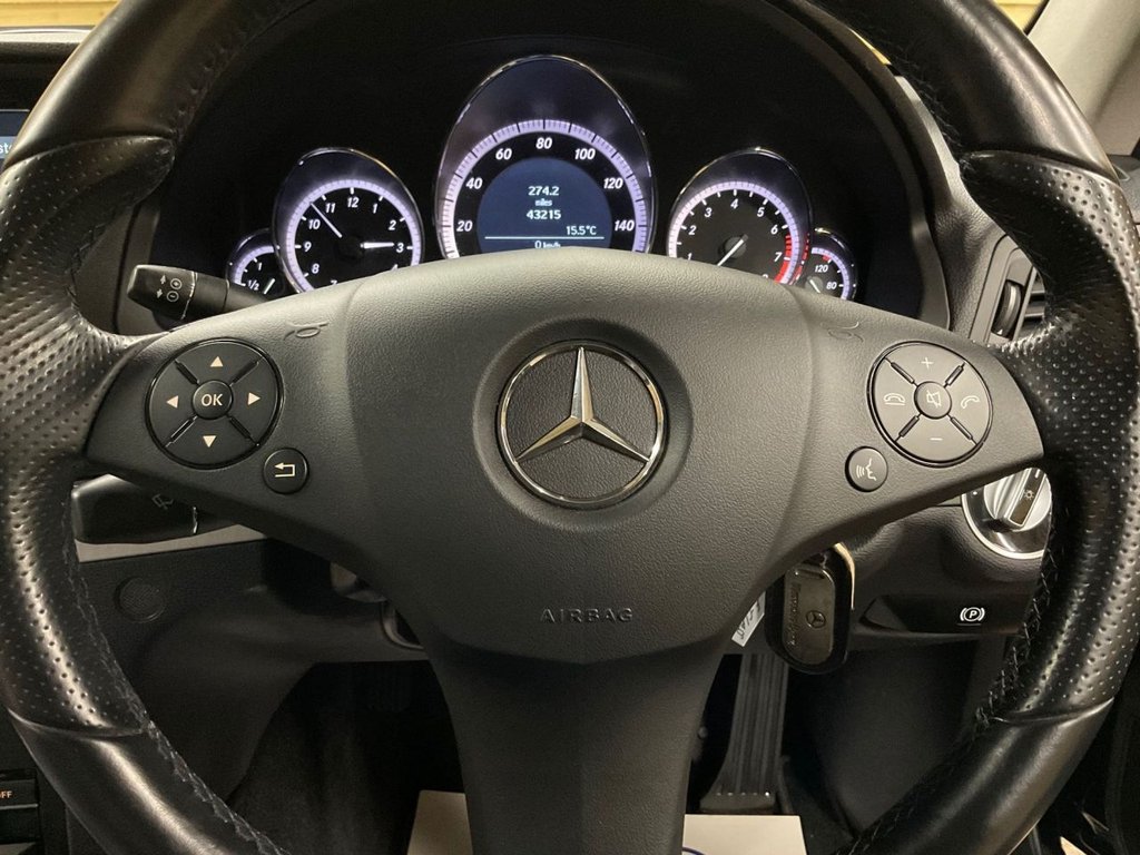 Used Mercedes-Benz E Class 2010 for sale - 77161941: Photo 33