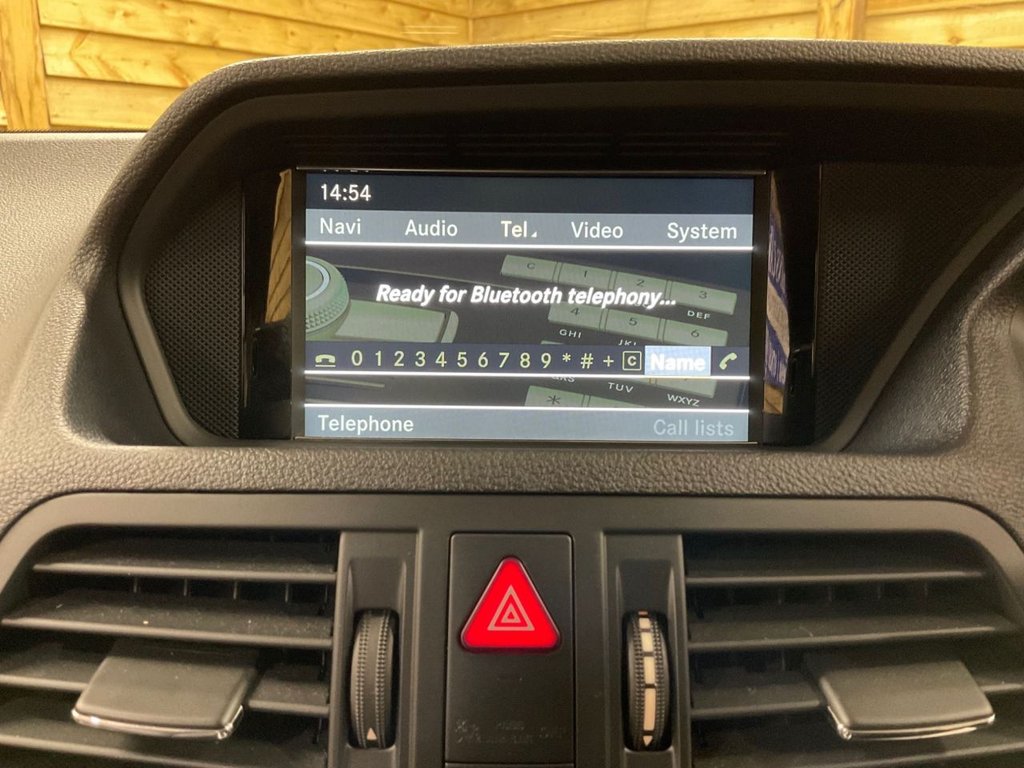 Used Mercedes-Benz E Class 2010 for sale - 77161941: Photo 40