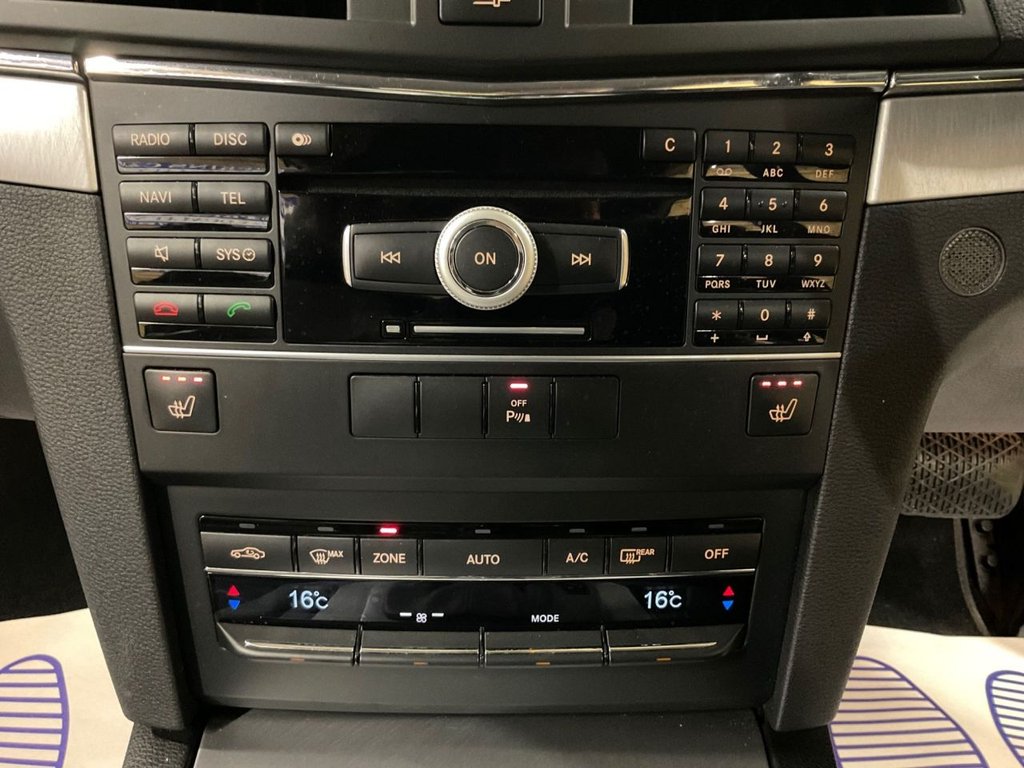 Used Mercedes-Benz E Class 2010 for sale - 77161941: Photo 41