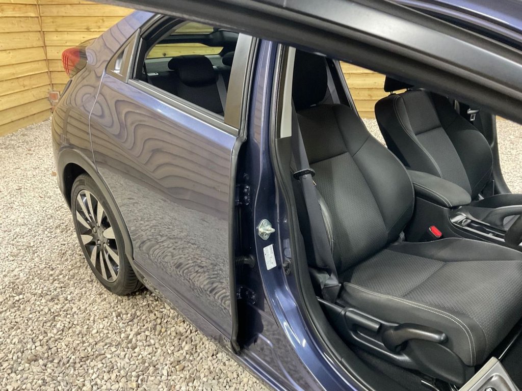 Used Honda Civic 2015 for sale - 76080757: Photo 13