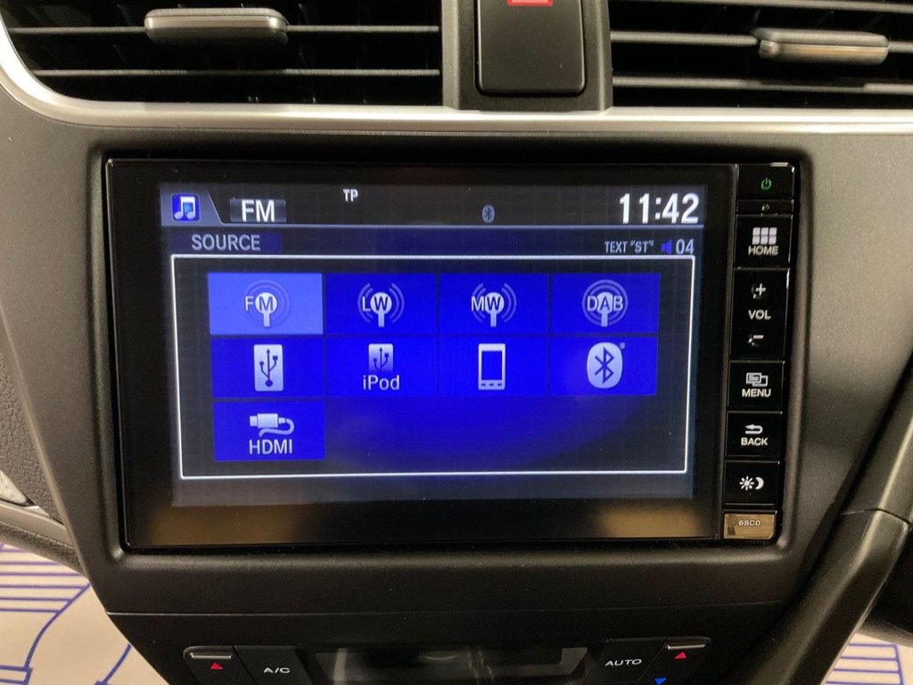 Used Honda Civic 2015 for sale - 76080757: Photo 39