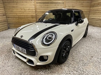 Used MINI Hatch 2018 for sale - 79288949: Photo