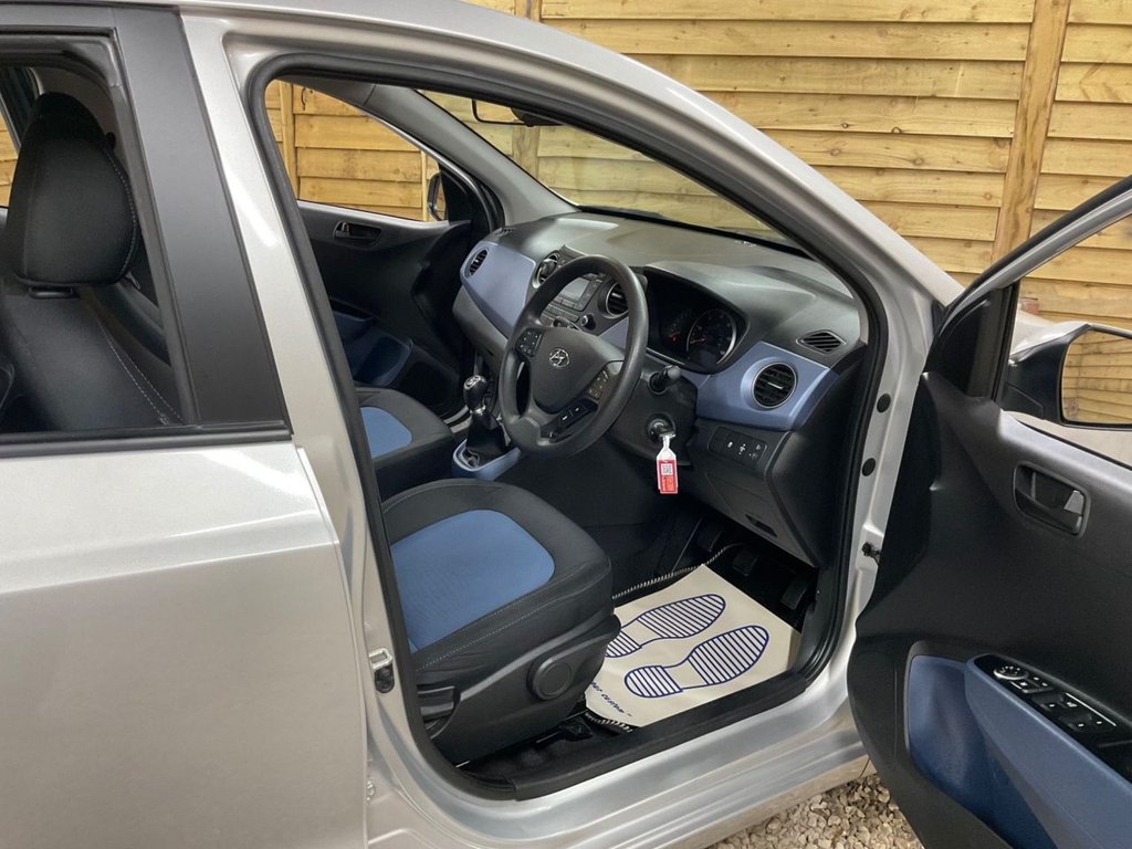 Used Hyundai i10 2017 for sale - 77263580: Photo 11