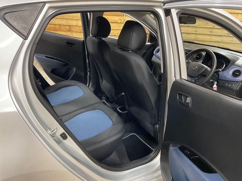 Used Hyundai i10 2017 for sale - 77263580: Photo 16