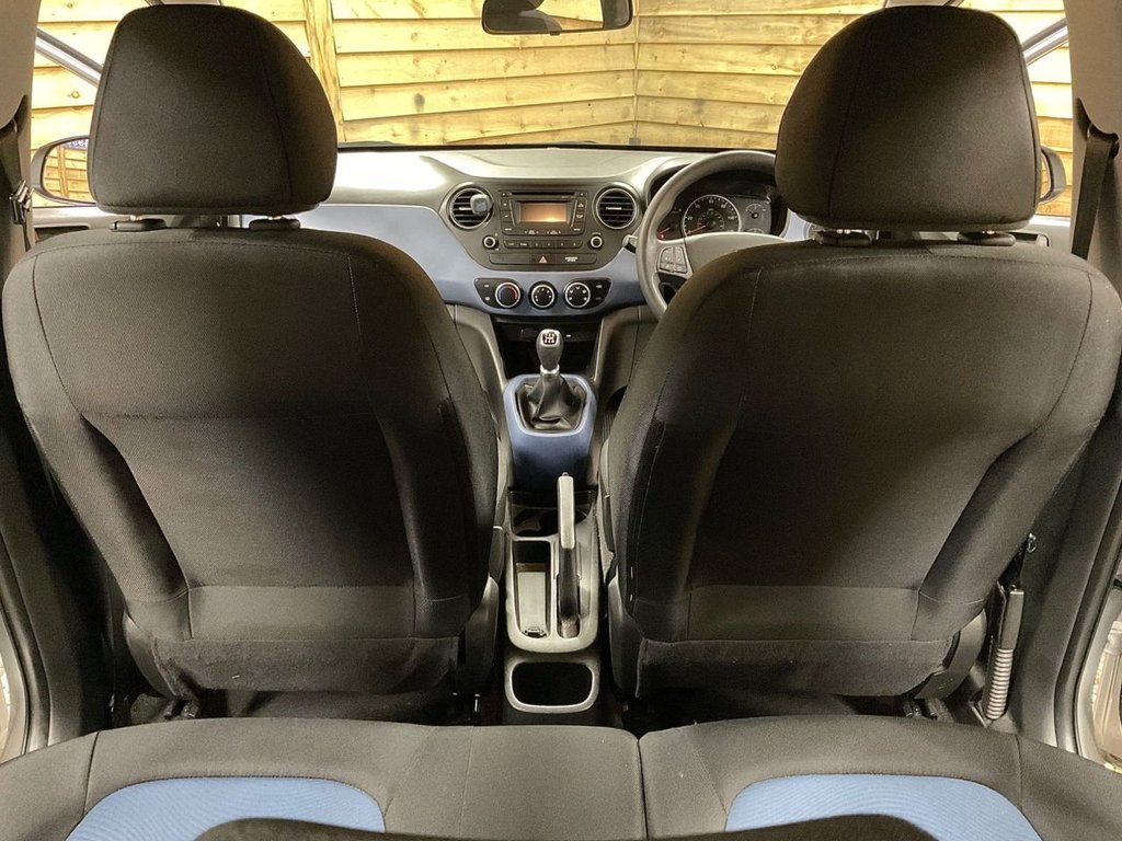 Used Hyundai i10 2017 for sale - 77263580: Photo 24