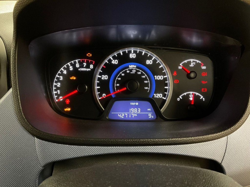 Used Hyundai i10 2017 for sale - 77263580: Photo 32