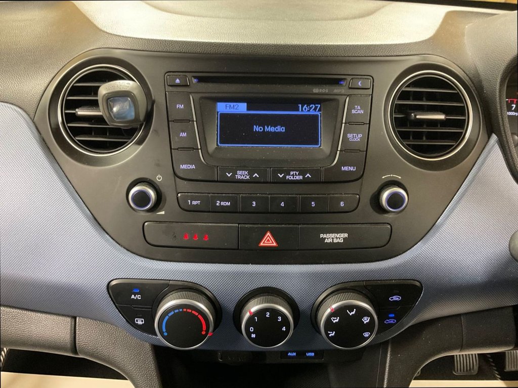 Used Hyundai i10 2017 for sale - 77263580: Photo 34