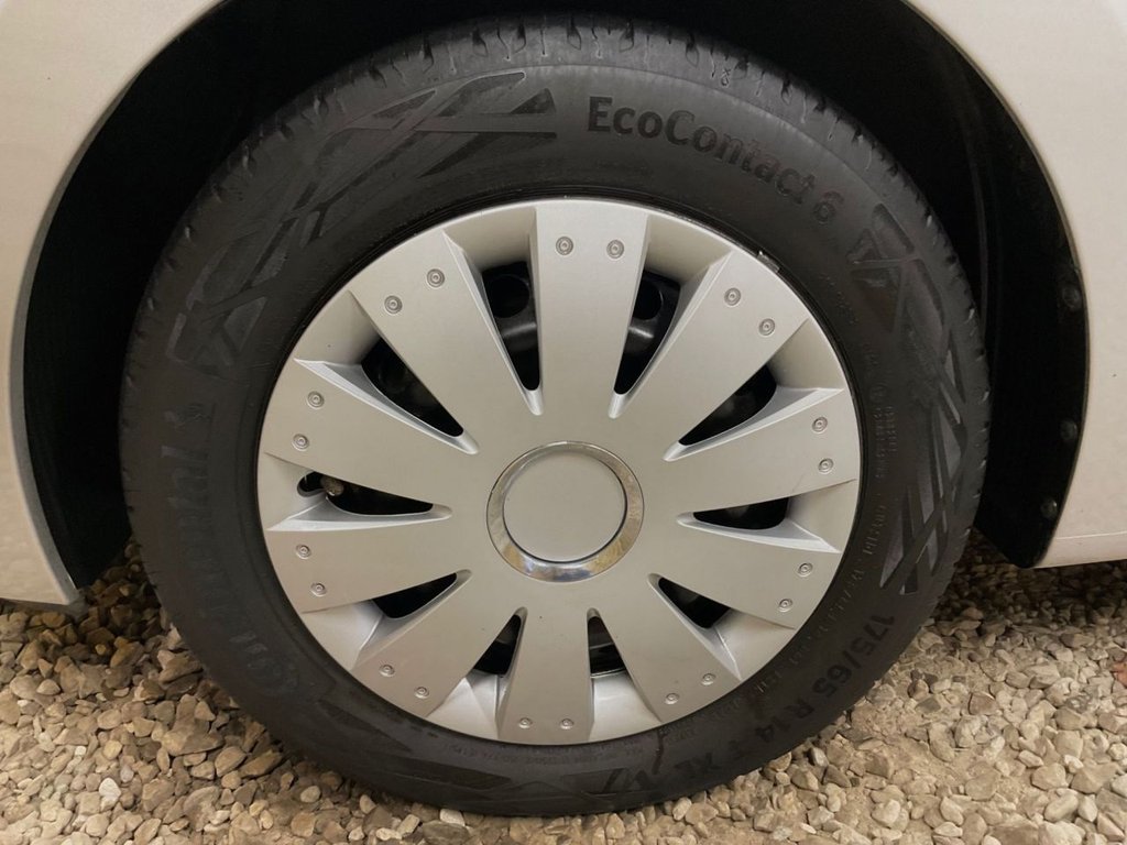 Used Hyundai i10 2017 for sale - 77263580: Photo 43