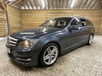 Used Mercedes-Benz C Class 2013 for sale - 77953198: Photo