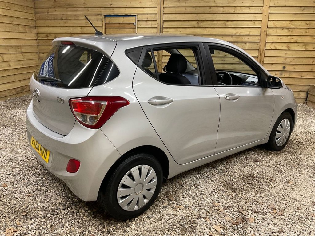 Used Hyundai i10 2017 for sale - 77879346: Photo 7