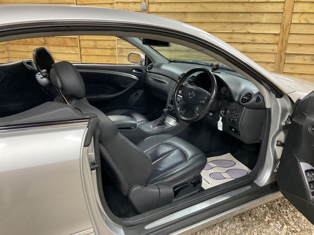 Used Mercedes-Benz CLK 2003 for sale - 76245235: Photo 13