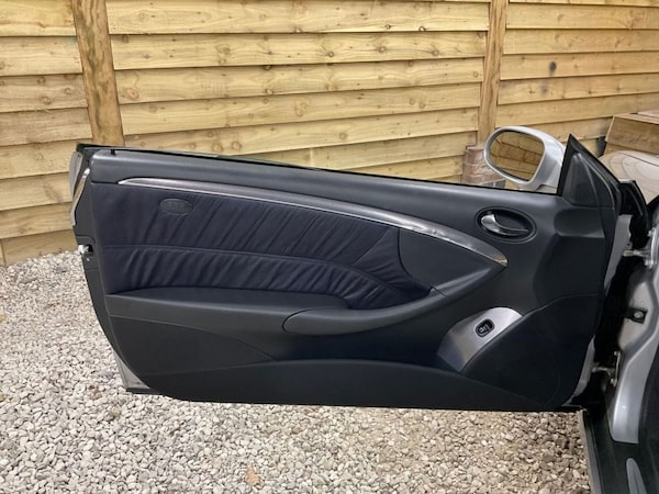 Used Mercedes-Benz CLK 2003 for sale - 76245235: Photo 19