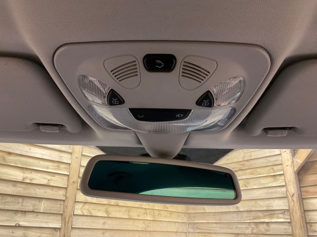 Used Mercedes-Benz CLK 2003 for sale - 76245235: Photo 25