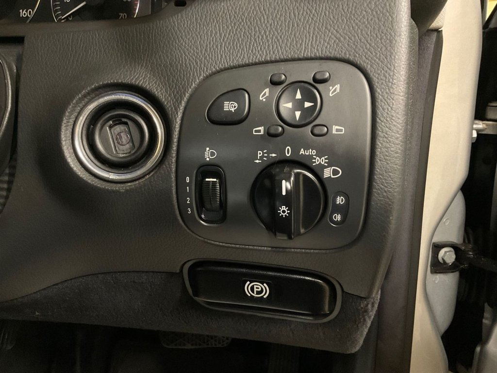 Used Mercedes-Benz CLK 2003 for sale - 76245235: Photo 30