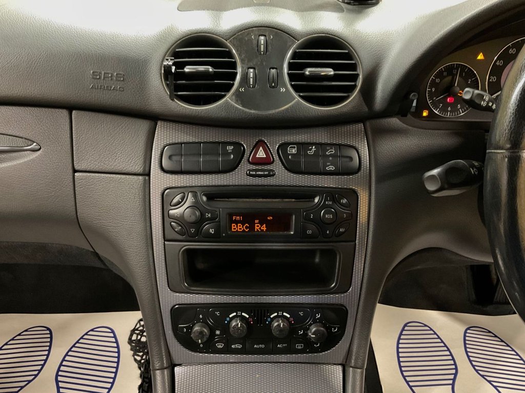 Used Mercedes-Benz CLK 2003 for sale - 76245235: Photo 32