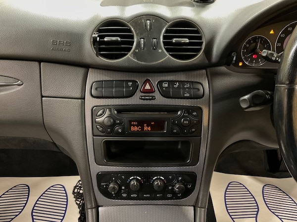 Used Mercedes-Benz CLK 2003 for sale - 76245235: Photo 32