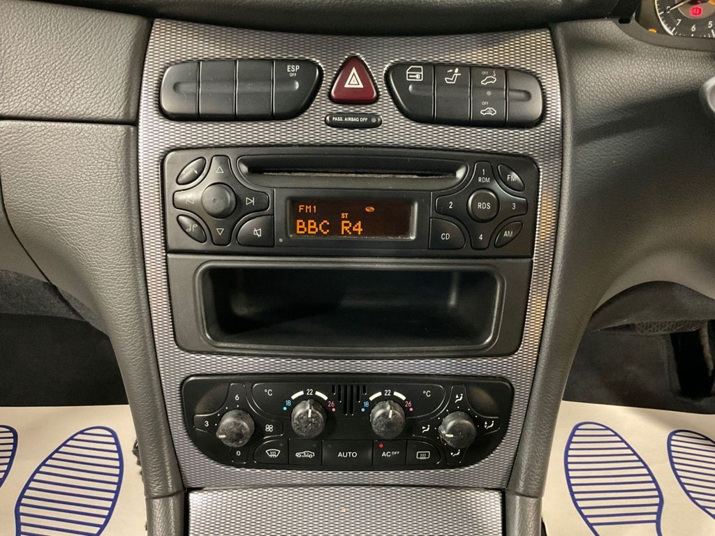 Used Mercedes-Benz CLK 2003 for sale - 76245235: Photo 33