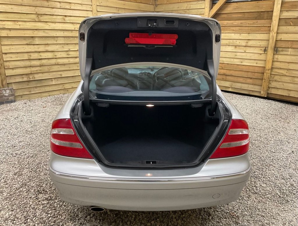 Used Mercedes-Benz CLK 2003 for sale - 76245235: Photo 37