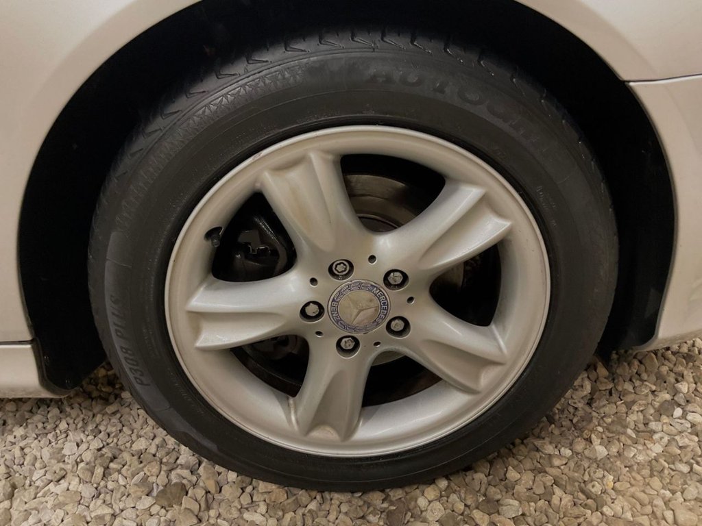 Used Mercedes-Benz CLK 2003 for sale - 76245235: Photo 44