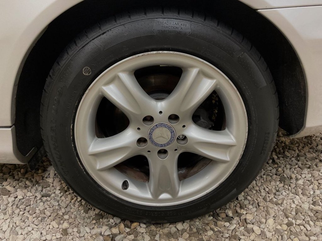 Used Mercedes-Benz CLK 2003 for sale - 76245235: Photo 45