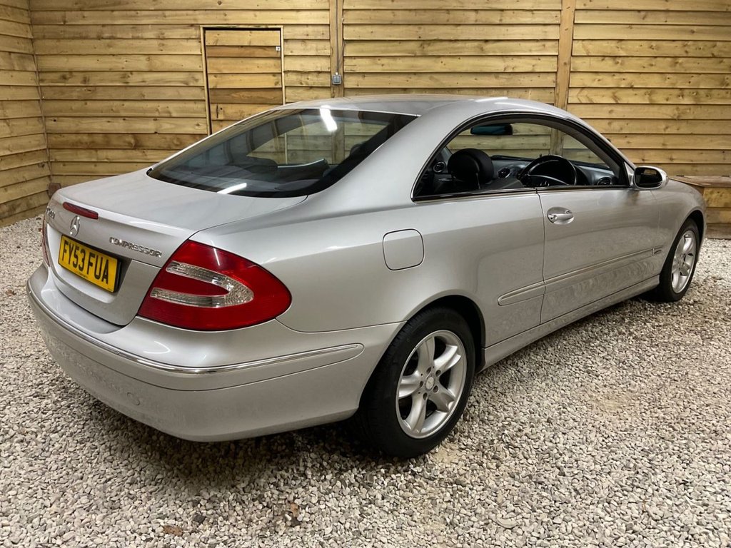 Used Mercedes-Benz CLK 2003 for sale - 76245235: Photo 8