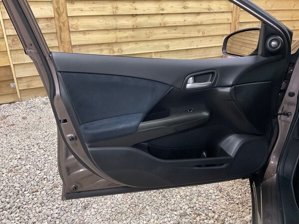 Used Honda Civic 2015 for sale - 75444176: Photo 16