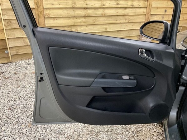Used Vauxhall Corsa 2011 for sale - 75286820: Photo 17