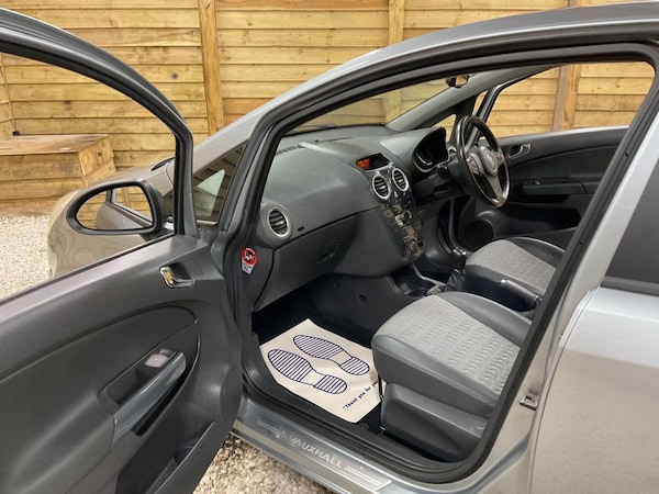 Used Vauxhall Corsa 2011 for sale - 75286820: Photo 18