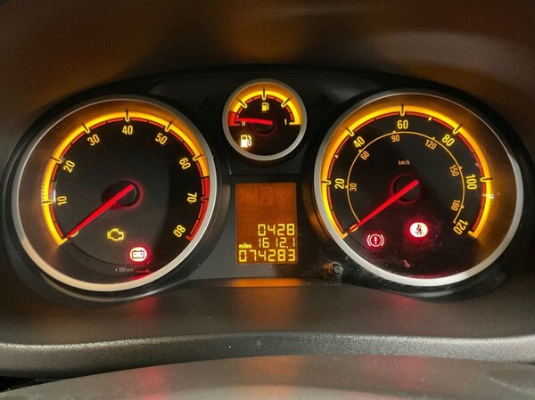 Used Vauxhall Corsa 2011 for sale - 75286820: Photo 33