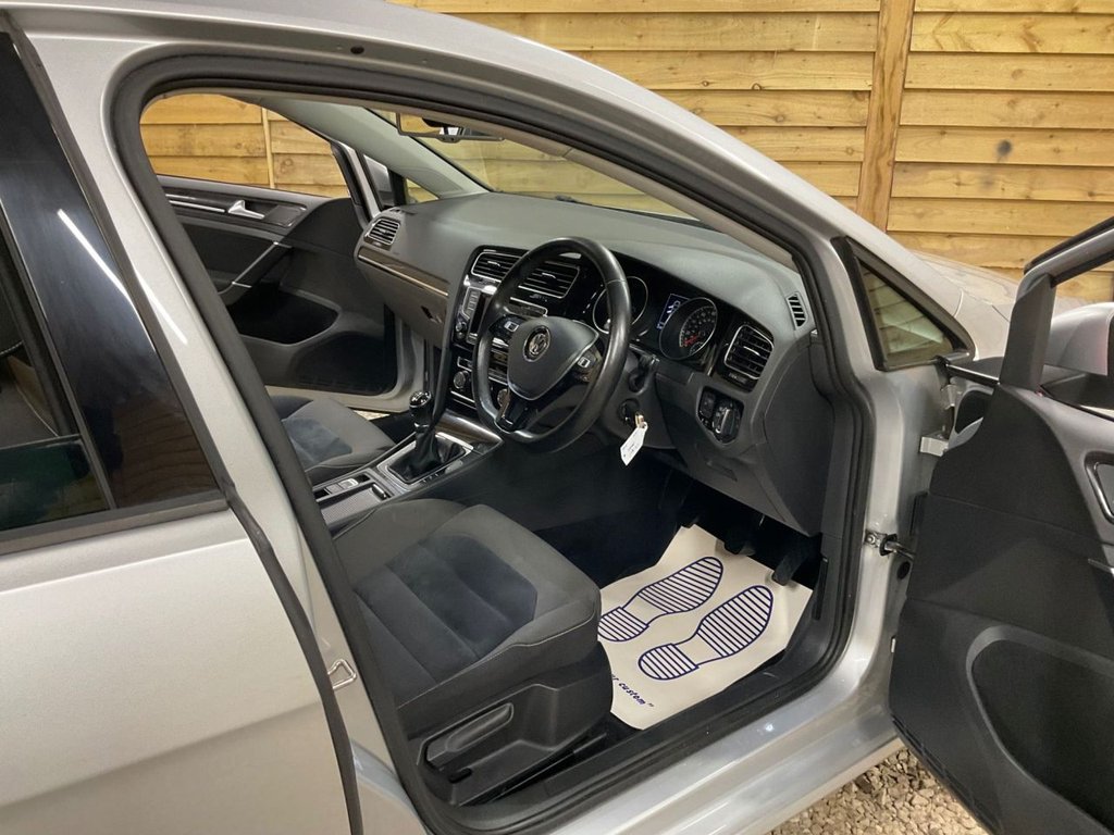 Used Volkswagen Golf 2014 for sale - 77153502: Photo 11