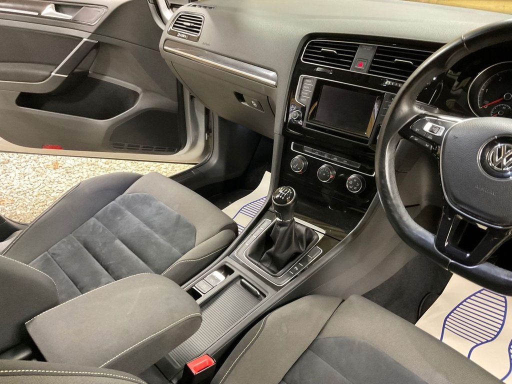 Used Volkswagen Golf 2014 for sale - 77153502: Photo 12