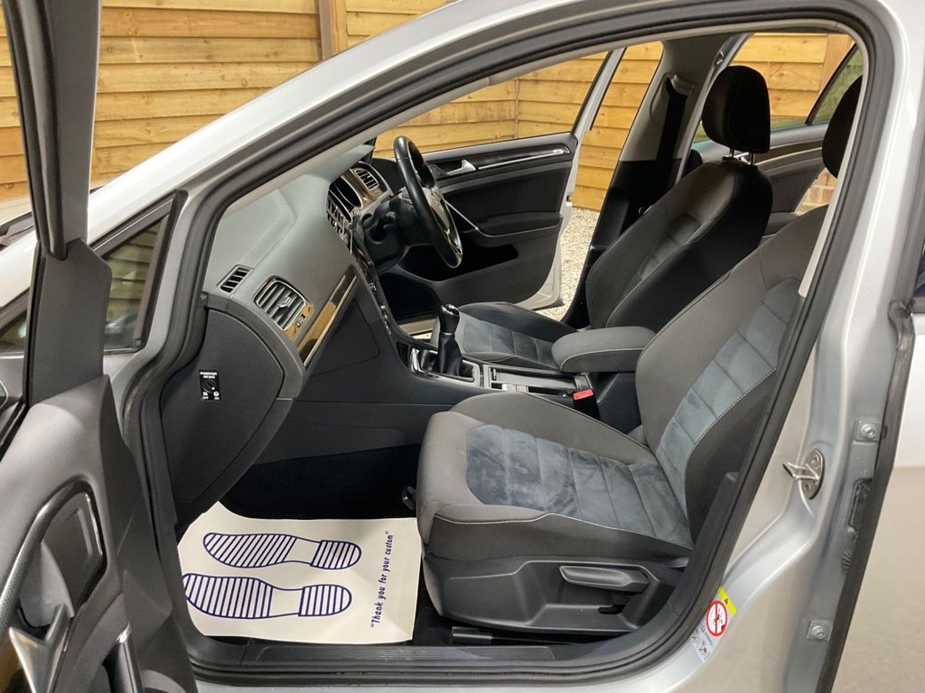 Used Volkswagen Golf 2014 for sale - 77153502: Photo 20