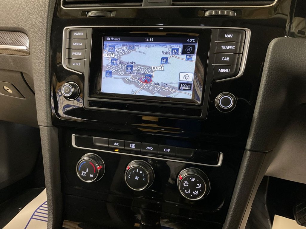 Used Volkswagen Golf 2014 for sale - 77153502: Photo 38