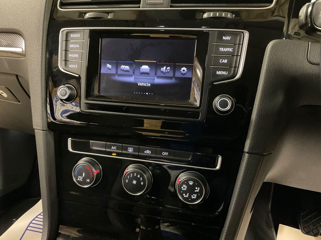 Used Volkswagen Golf 2014 for sale - 77153502: Photo 40