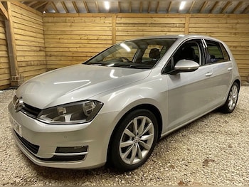 Used Volkswagen Golf 2014 for sale - 77153502: Photo