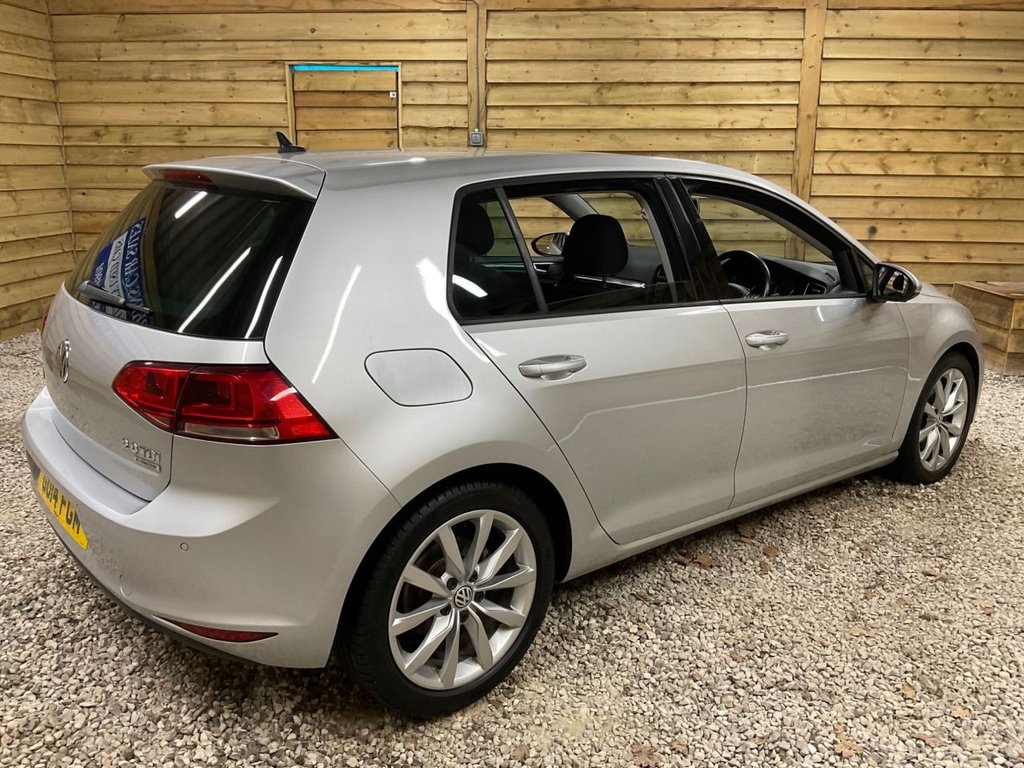 Used Volkswagen Golf 2014 for sale - 77153502: Photo 7