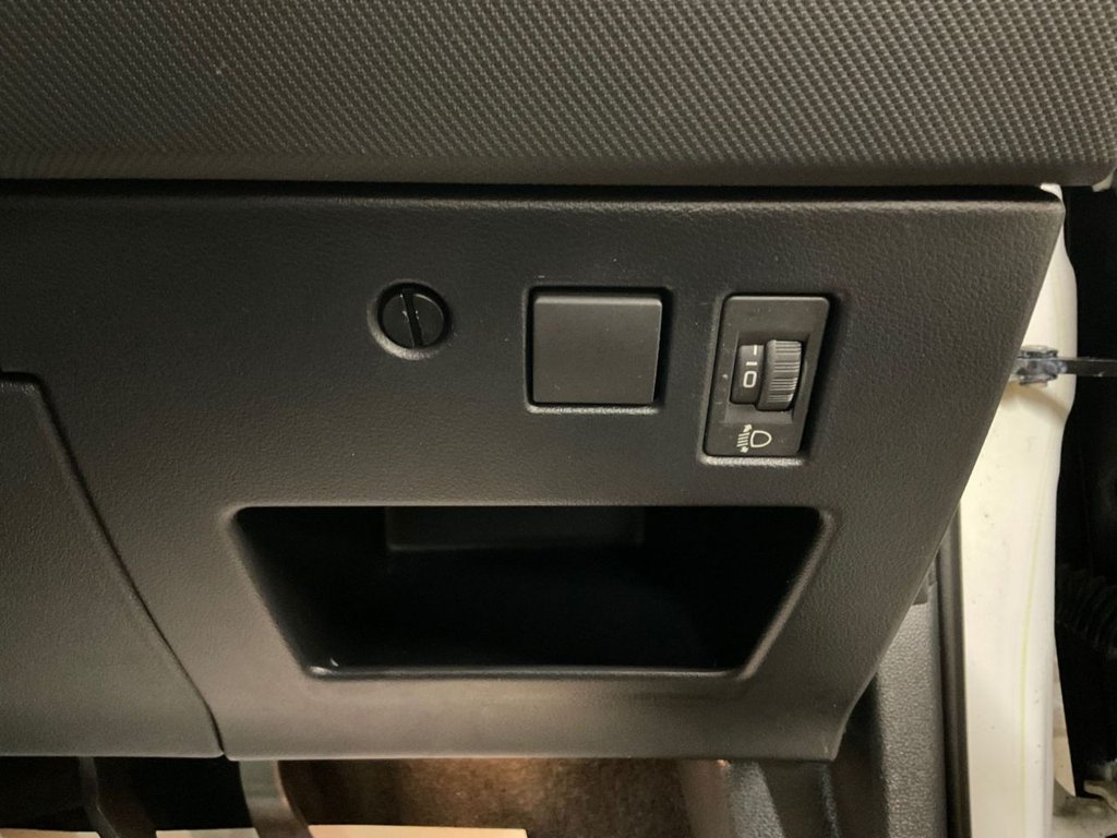 Used Peugeot 308 2013 for sale - 77748307: Photo 42