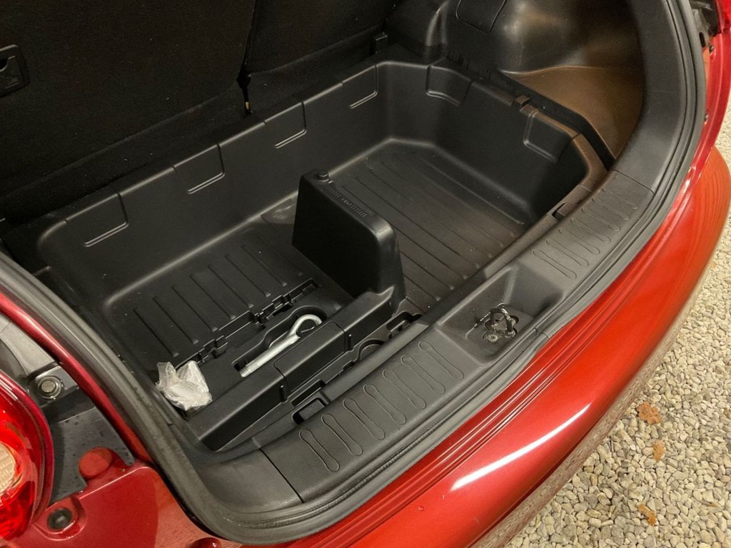 Used Nissan Juke 2014 for sale - 76430185: Photo 48