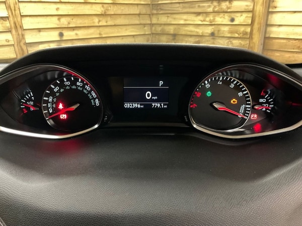 Used Peugeot 308 2016 for sale - 75596639: Photo 32