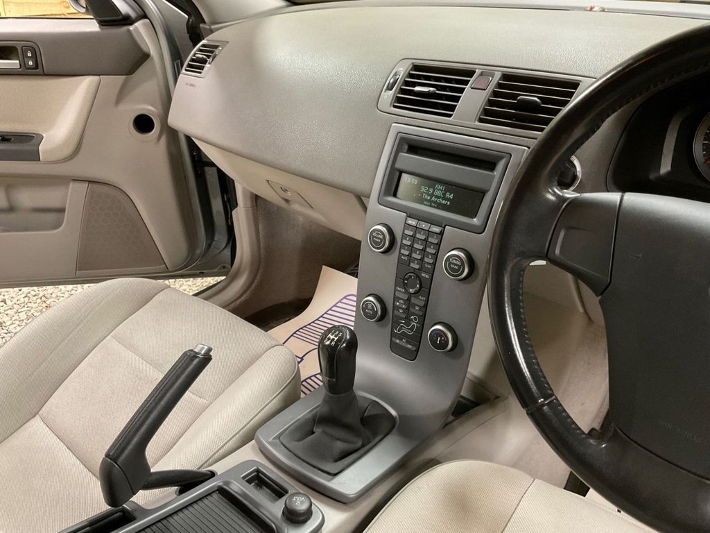 Used Volvo V50 2009 for sale - 77583120: Photo 14