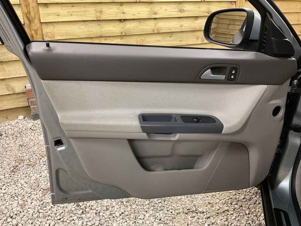 Used Volvo V50 2009 for sale - 77583120: Photo 20