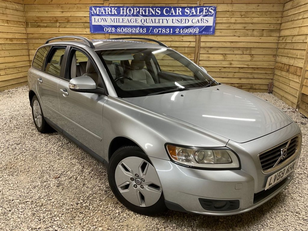 Used Volvo V50 2009 for sale - 77583120: Photo 3