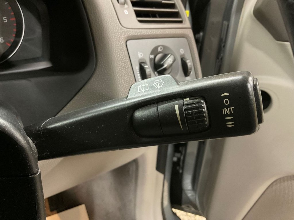 Used Volvo V50 2009 for sale - 77583120: Photo 33