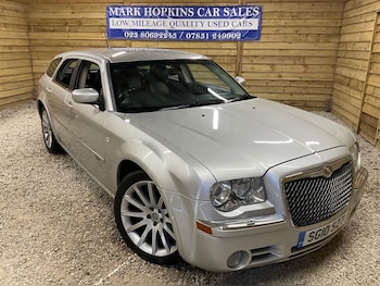 Used Chrysler 300C 2010 for sale - 78964064: Photo